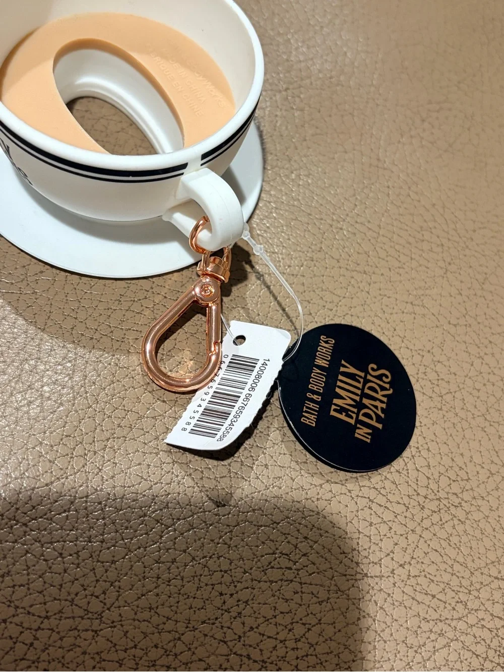 ☕️ Bath & Body Works x Netflix Emily In Paris Coffee Cup Pocketbac Holder BNWT